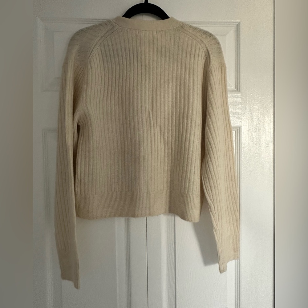 H&M Cardigan - Picture 5 of 5